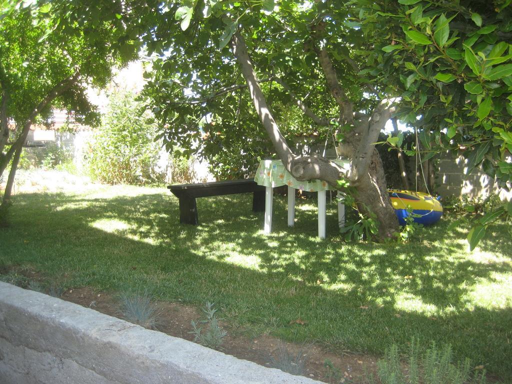 Apartment Patrik Бетина Екстериор снимка