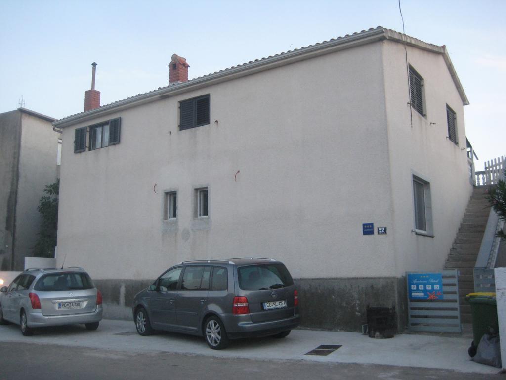 Apartment Patrik Бетина Екстериор снимка
